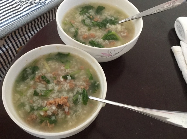 青菜肉末粥