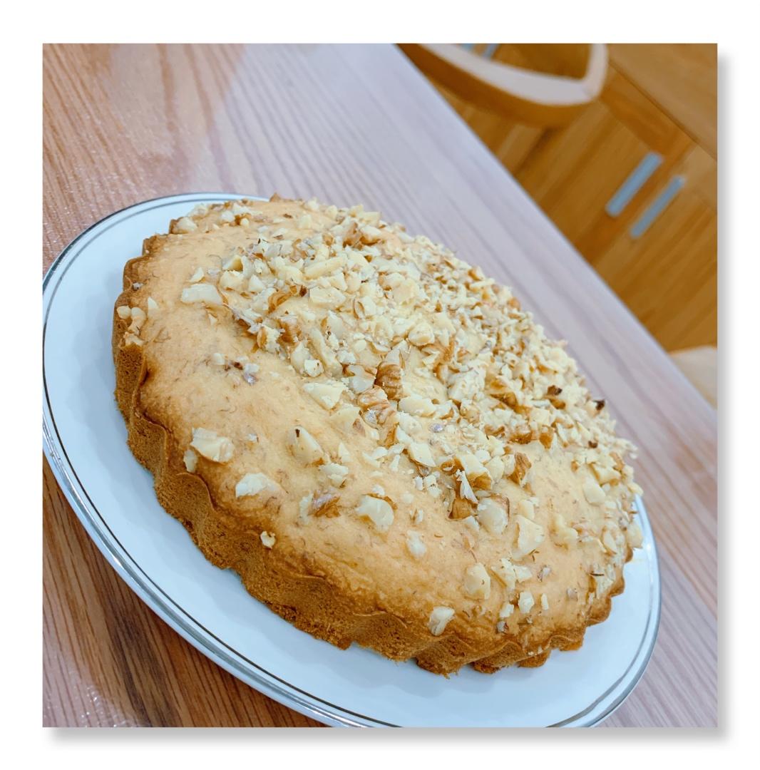 简简单单的香蕉核桃蛋糕（很香很香的咧）