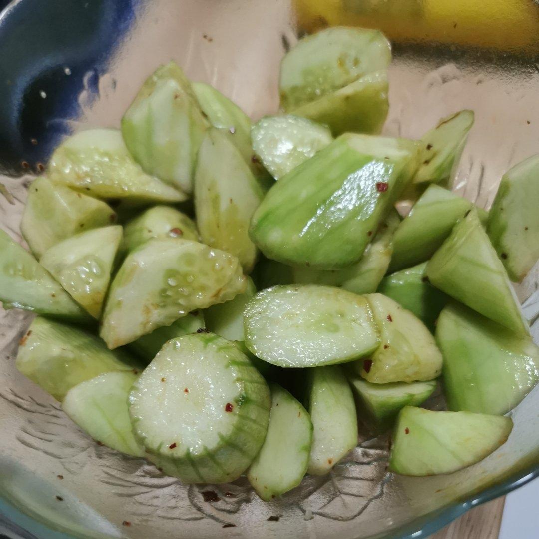凉拌黄瓜