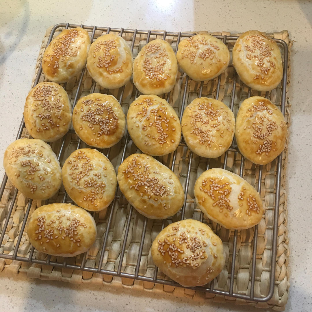 芝麻椒盐牛舌饼（北京小吃）