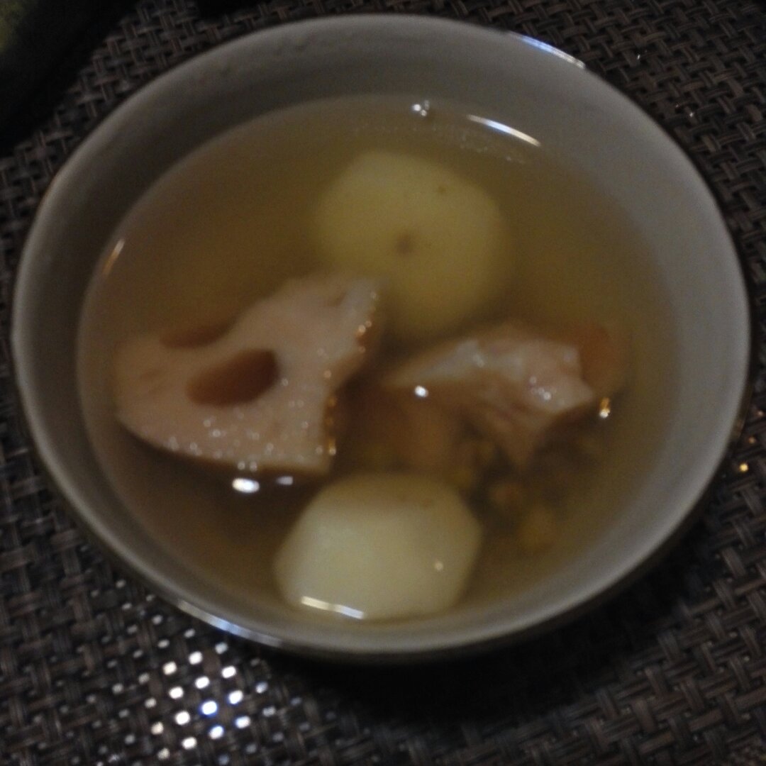 莲藕萝卜马蹄汤