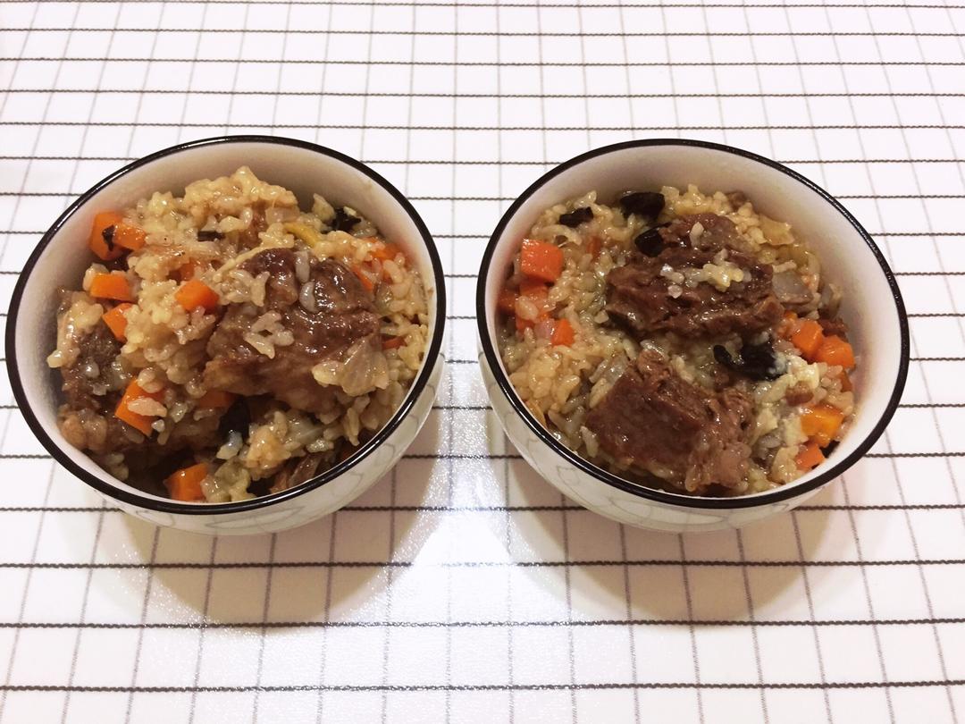 喷香排骨焖饭（爆好吃）