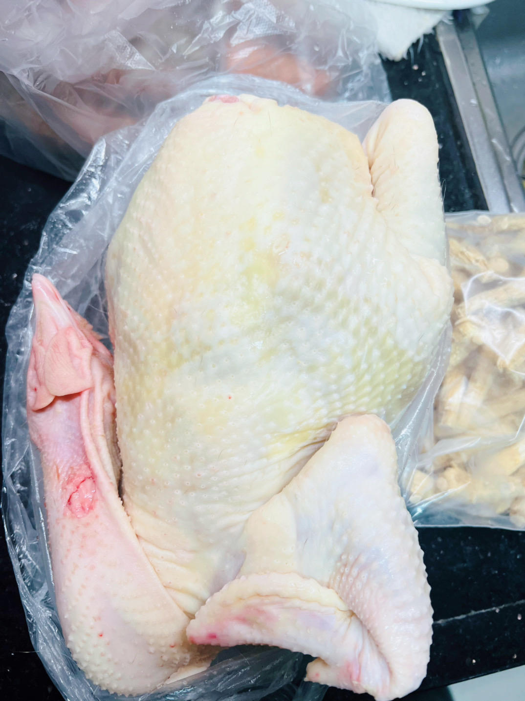 鲜甜鲍鱼椰子鸡汤【3月北鼎蒸炖锅食谱】