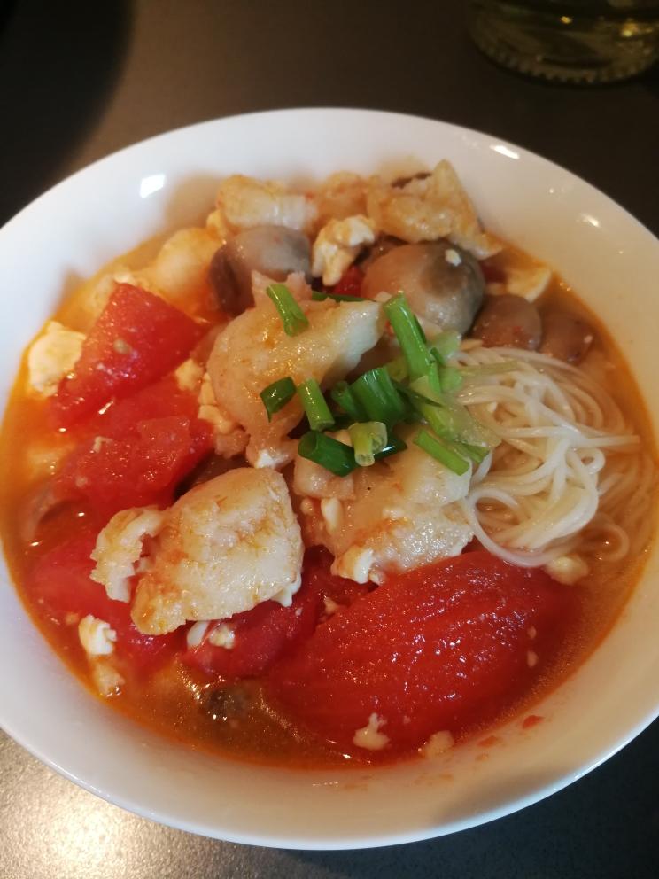 非常成功的番茄龙利鱼面条
