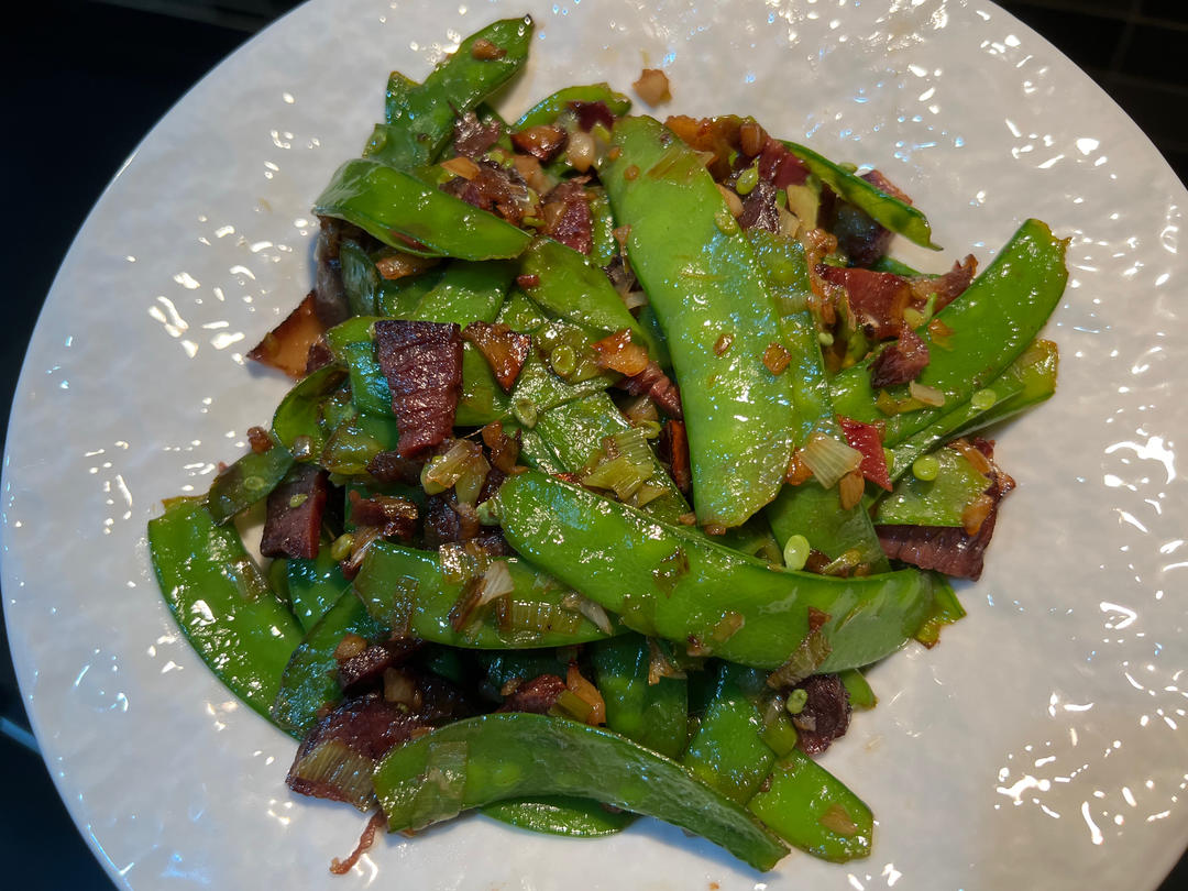 超简单！腊肉炒荷兰豆！鲜嫩好吃！