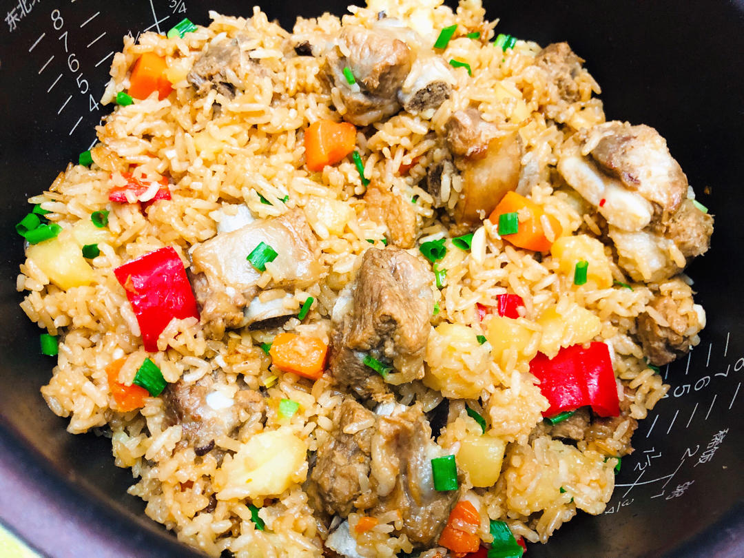 喷香排骨焖饭（爆好吃）