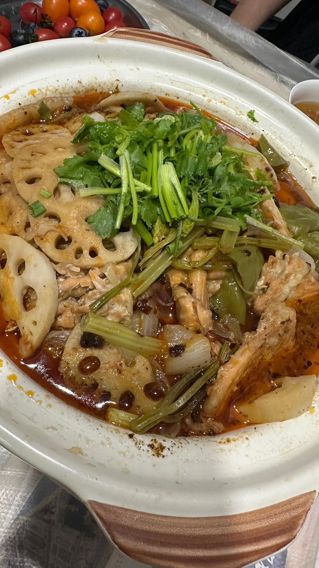 8分钟上桌的美食——砂锅三文鱼头煲