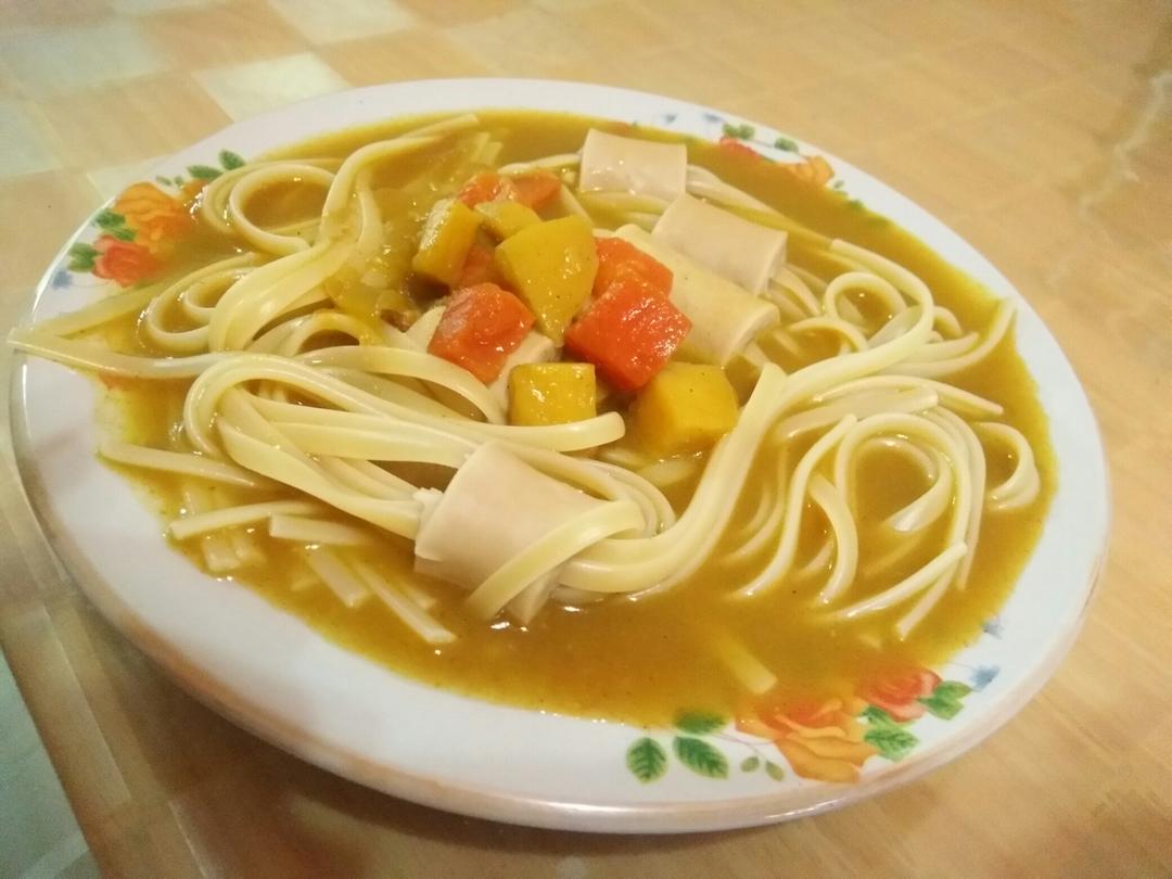 咖喱芝士穿肠意面