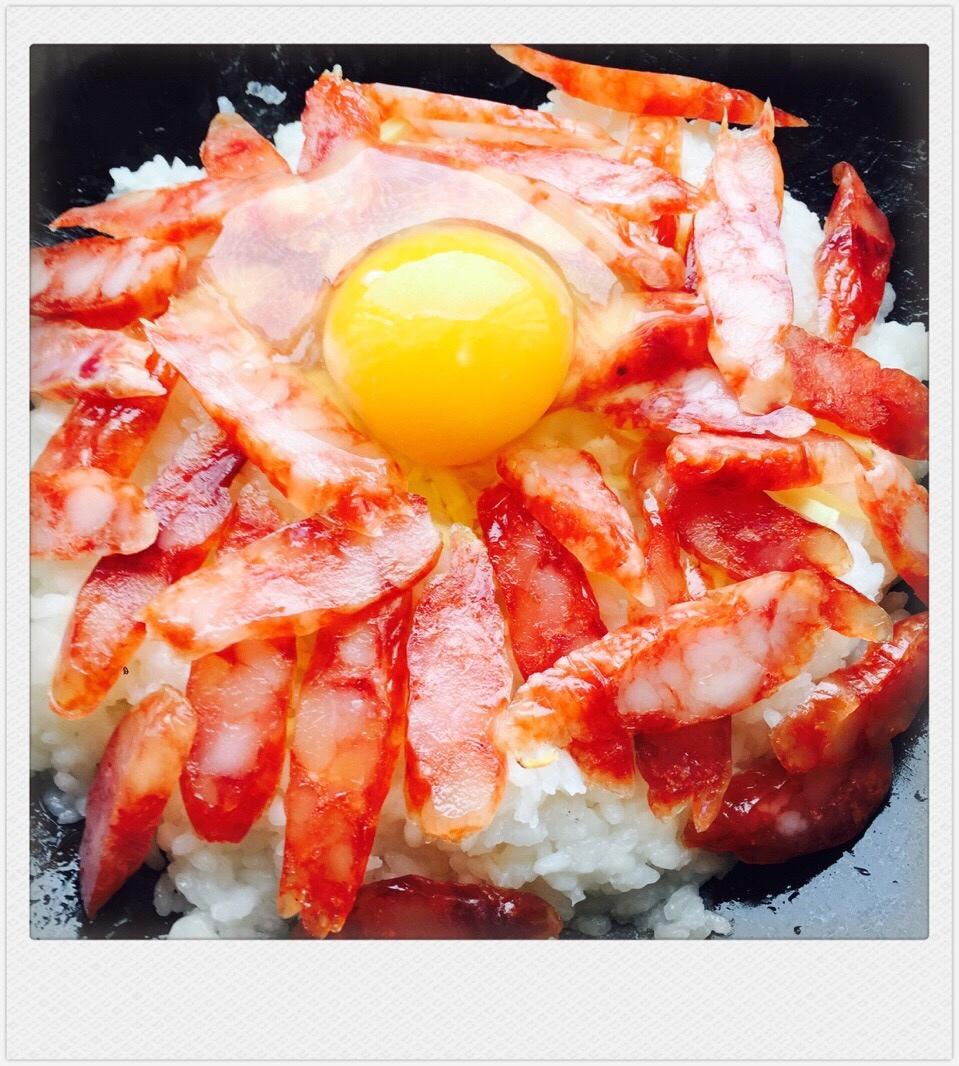 香肠煲仔饭