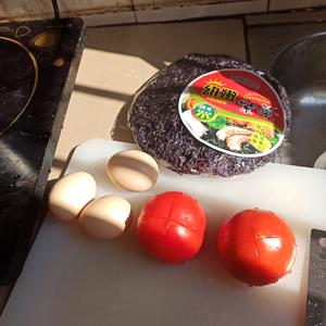 西红柿紫菜蛋花汤的做法 步骤1
