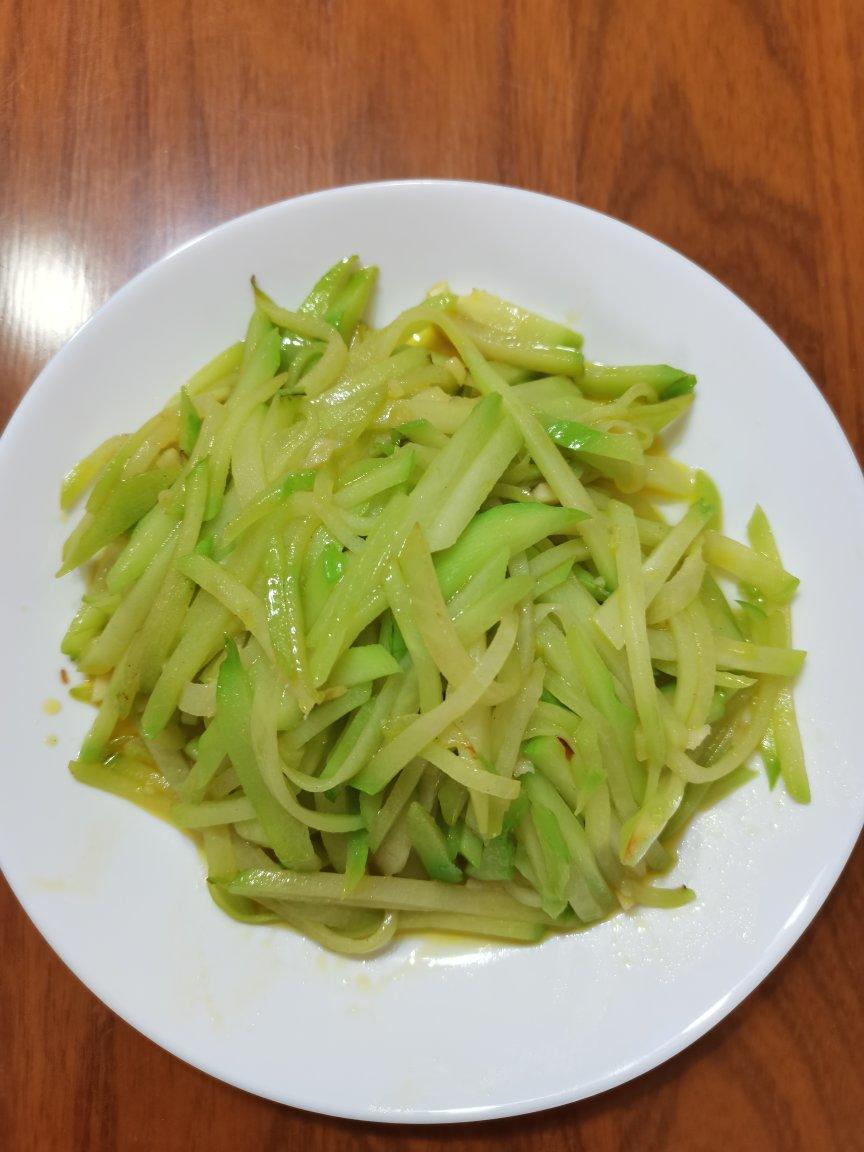 清甜爽口好味道-快炒佛手瓜