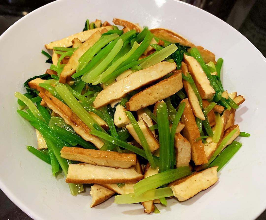 芹菜炒香干