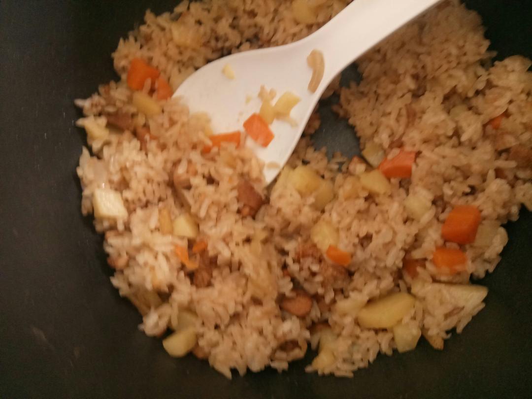 香菇鸡肉焖饭