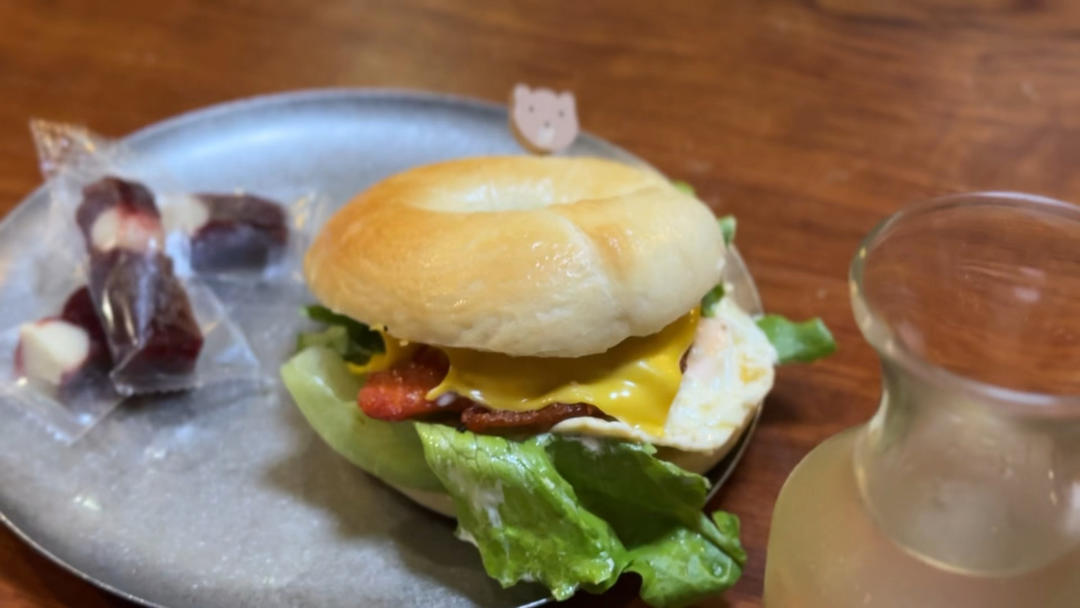 《Tinrry+》贝果三明治