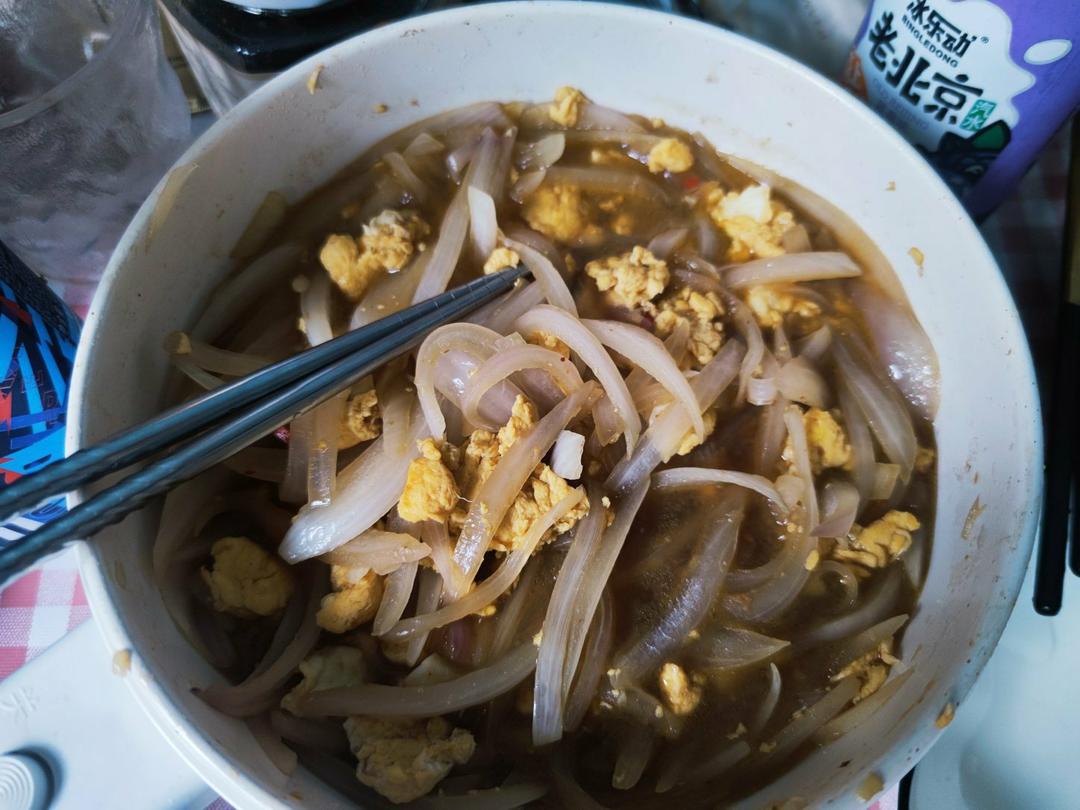 洋葱炒鸡蛋