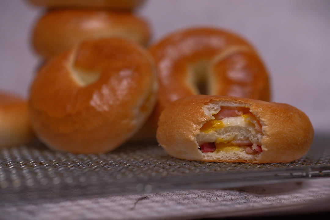 培根芝士碱水贝果