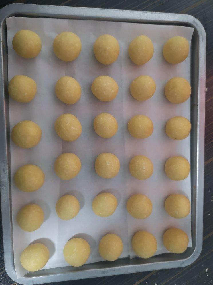 宝宝零食～椰蓉球