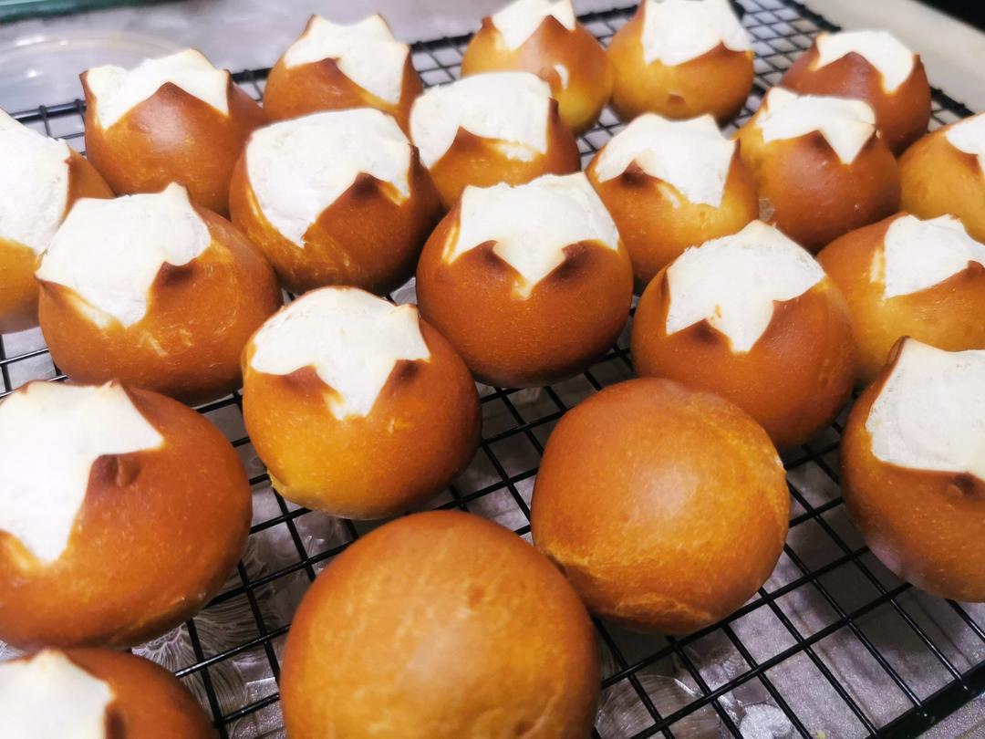 超快手的德国碱水球