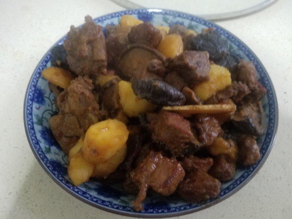土豆蘑菇烧排骨