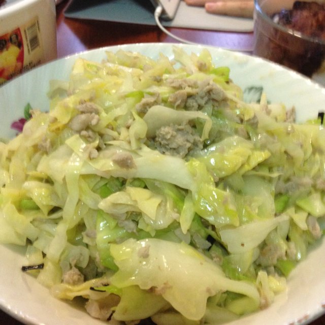 包菜炒肉