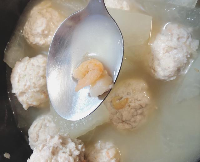 鸡肉虾仁丸子冬瓜汤的做法