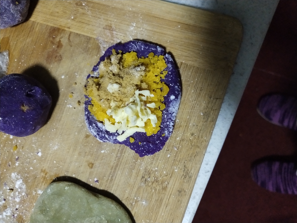 不粘手的紫薯芝士肉松青团的做法 步骤5