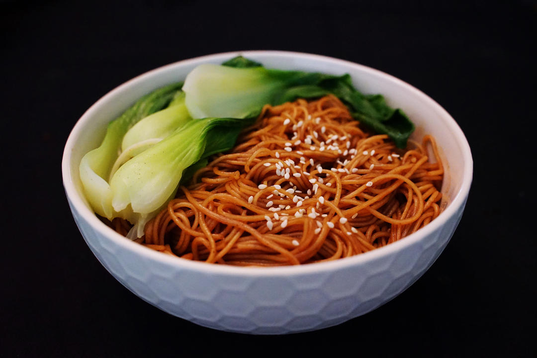 葱油拌面Spring Onion Noodles