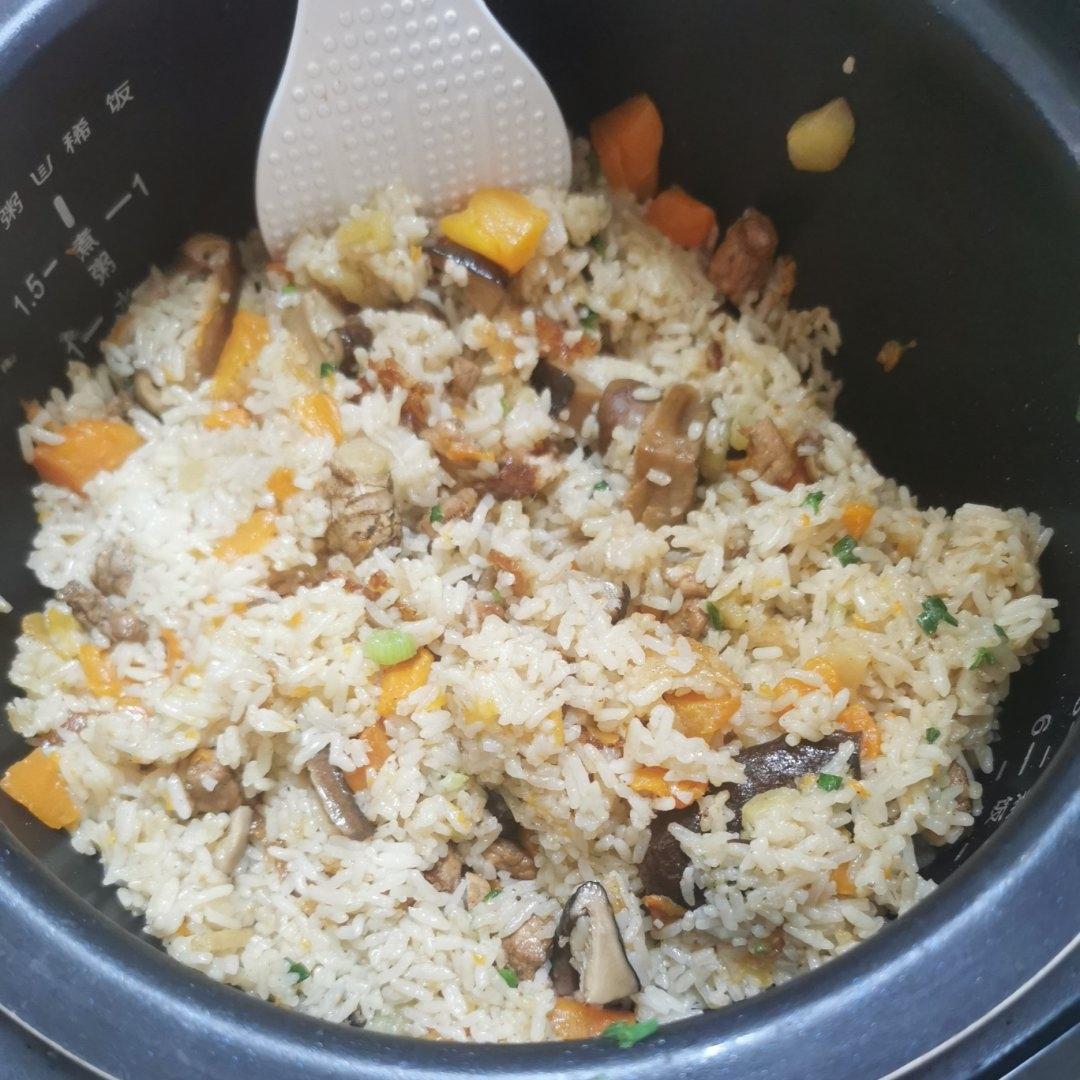 电饭锅焖肉饭