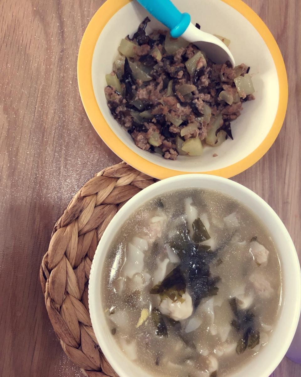苏蒂宝宝餐：紫薯粥+黄瓜木耳炒肉末
