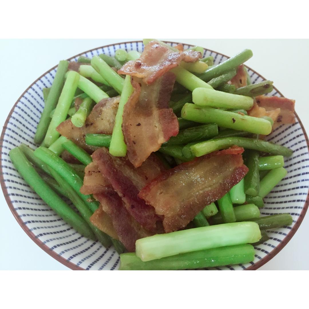 五花肉炒蒜苔 / 蒜薹炒肉