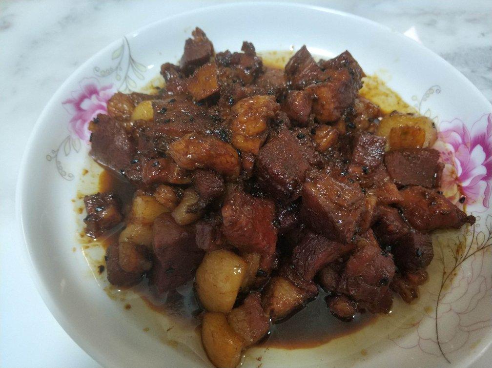 私房红烧肉 垂涎三尺软糯无比