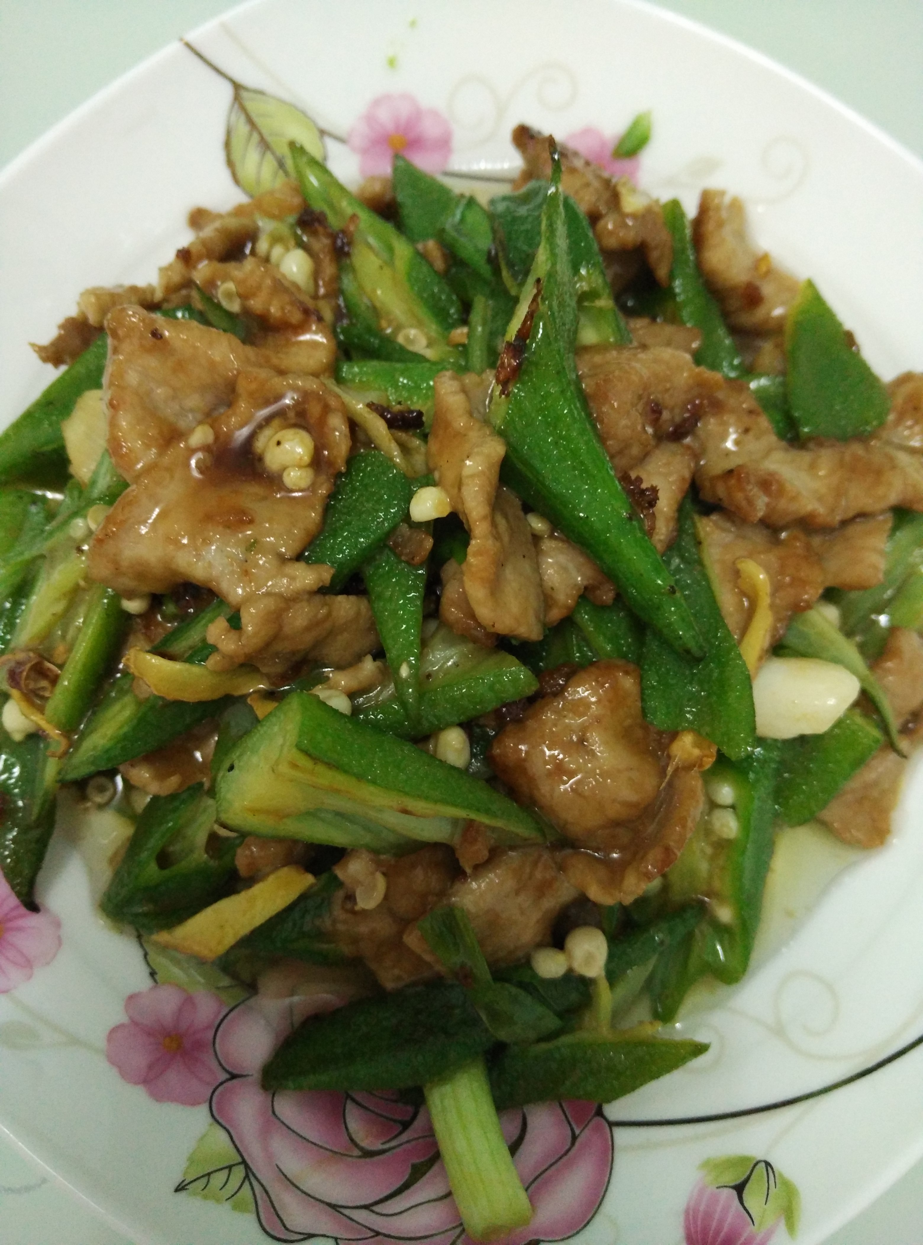 秋葵炒肉