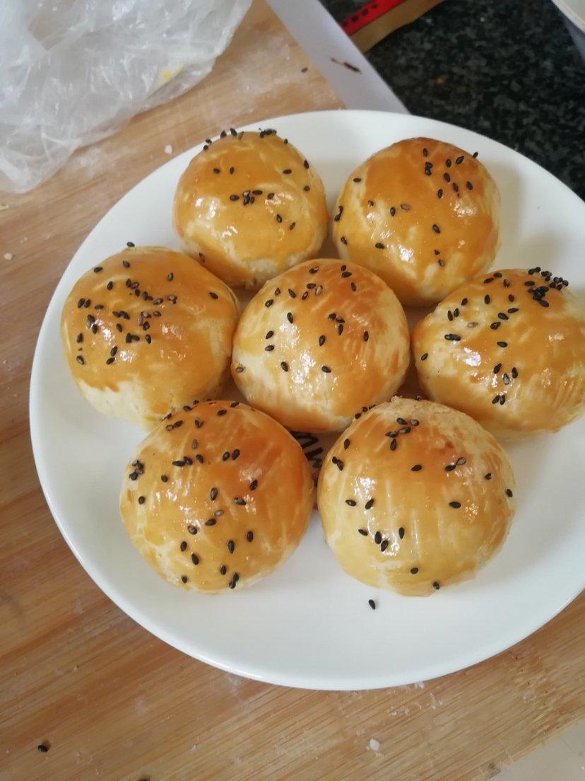 蛋黄酥酥酥（超级奶香黄油版）