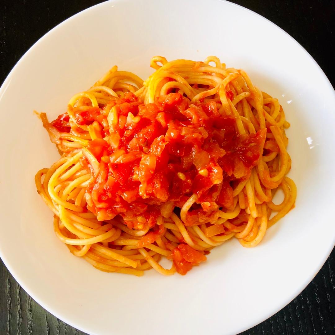 番茄肉酱意大利面