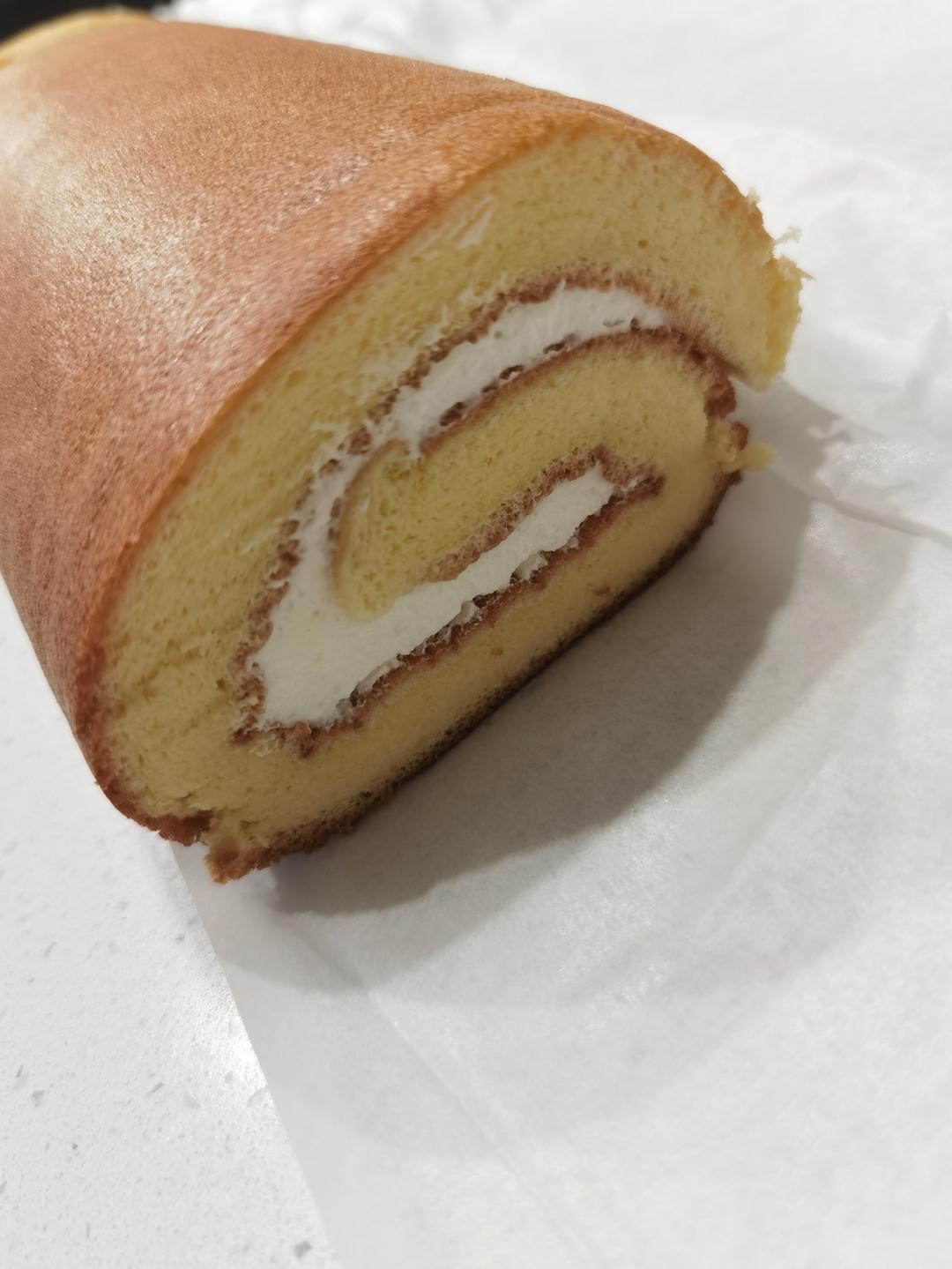 超详细的瑞士卷奶油蛋糕卷原味蛋糕卷的制作方法 饱满不掉皮不开裂（附模具换算方法）