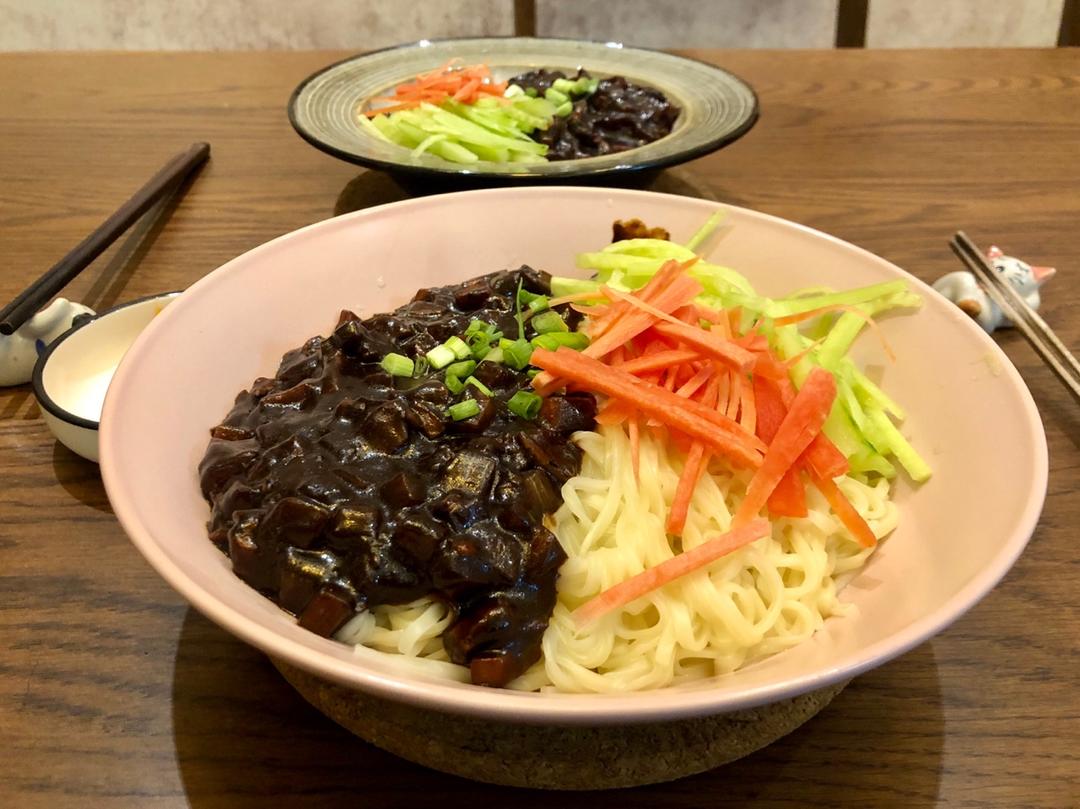 堂妈小厨——韩式炸酱面