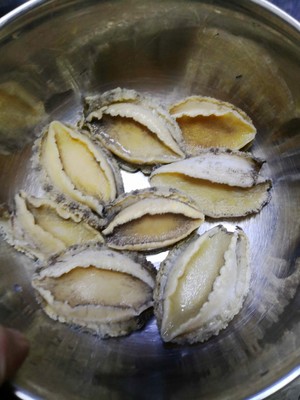 美味鲍鱼鲜虾海参粥的做法 步骤2