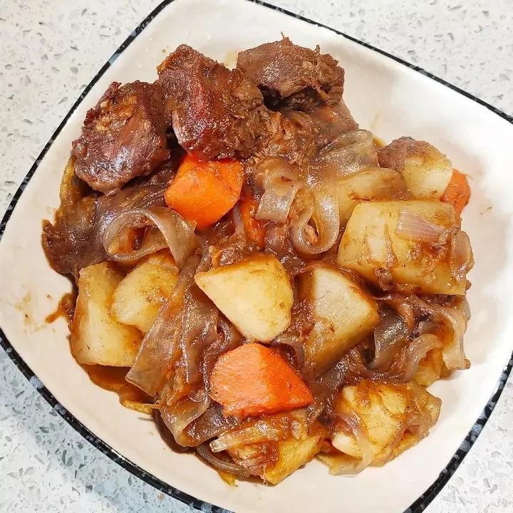 炖牛肉