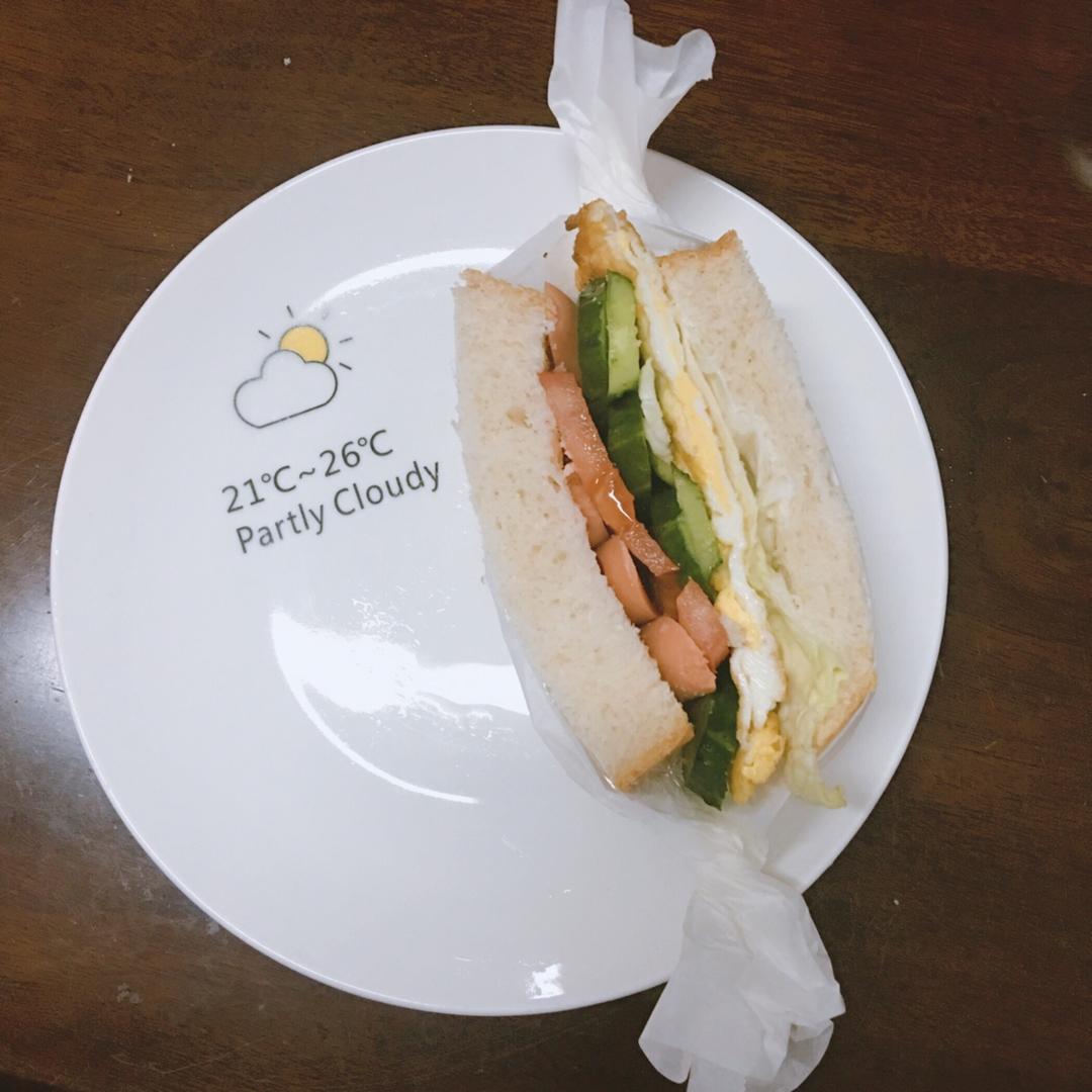 鸡胸肉三明治