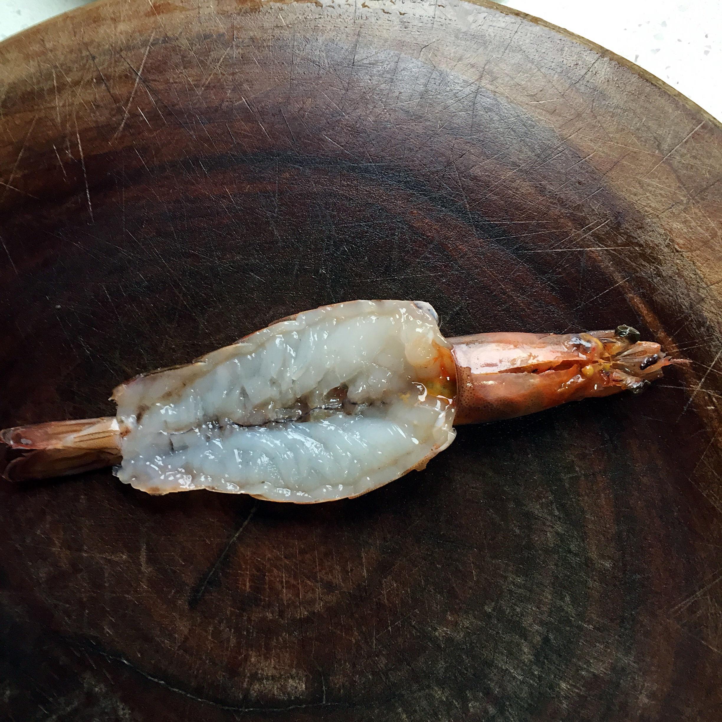 金蒜蒸虾的做法 步骤3