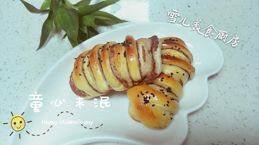 红豆沙面包卷——好吃得不得了#皮黑森林#