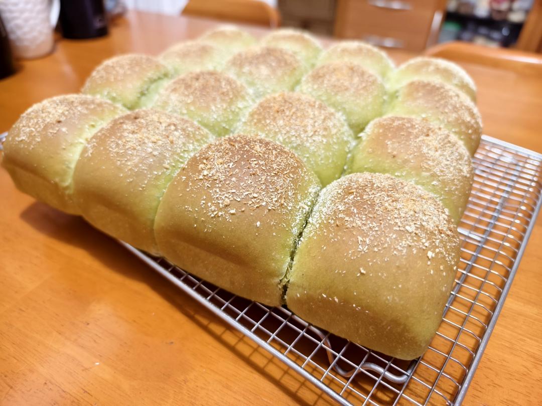 柔软美味‼️斑斓椰蓉小餐包