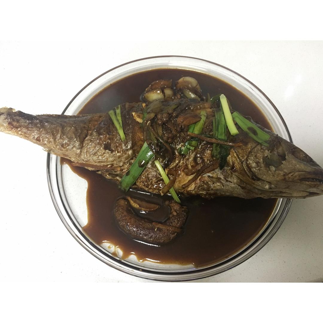 红烧黄鱼—鱼皮不破的小窍门