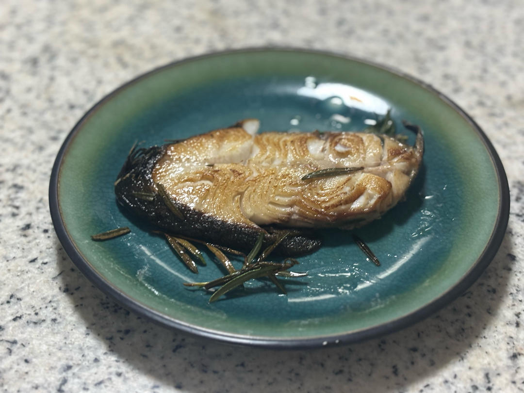 香煎银鳕鱼/三文鱼排……（煎鱼排超详细过程和细节）