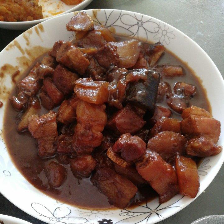 不油腻的土豆红烧肉