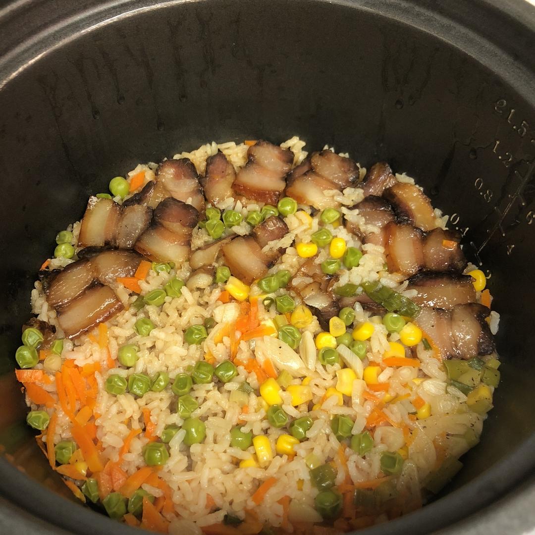 香菇腊肉饭