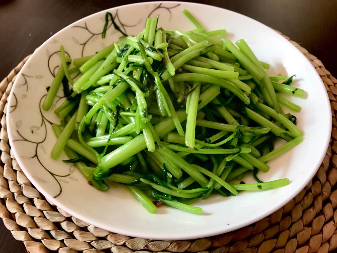 清炒茼蒿