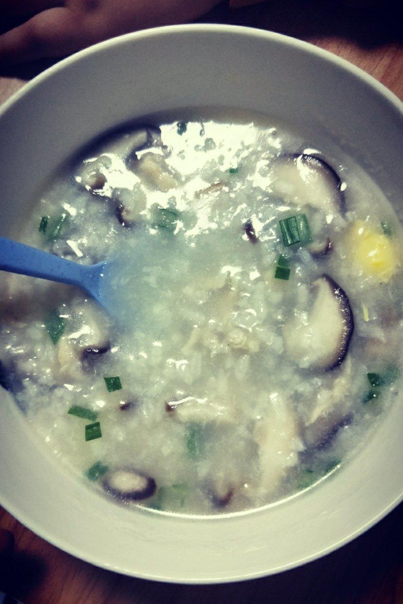 香菇鸡肉粥