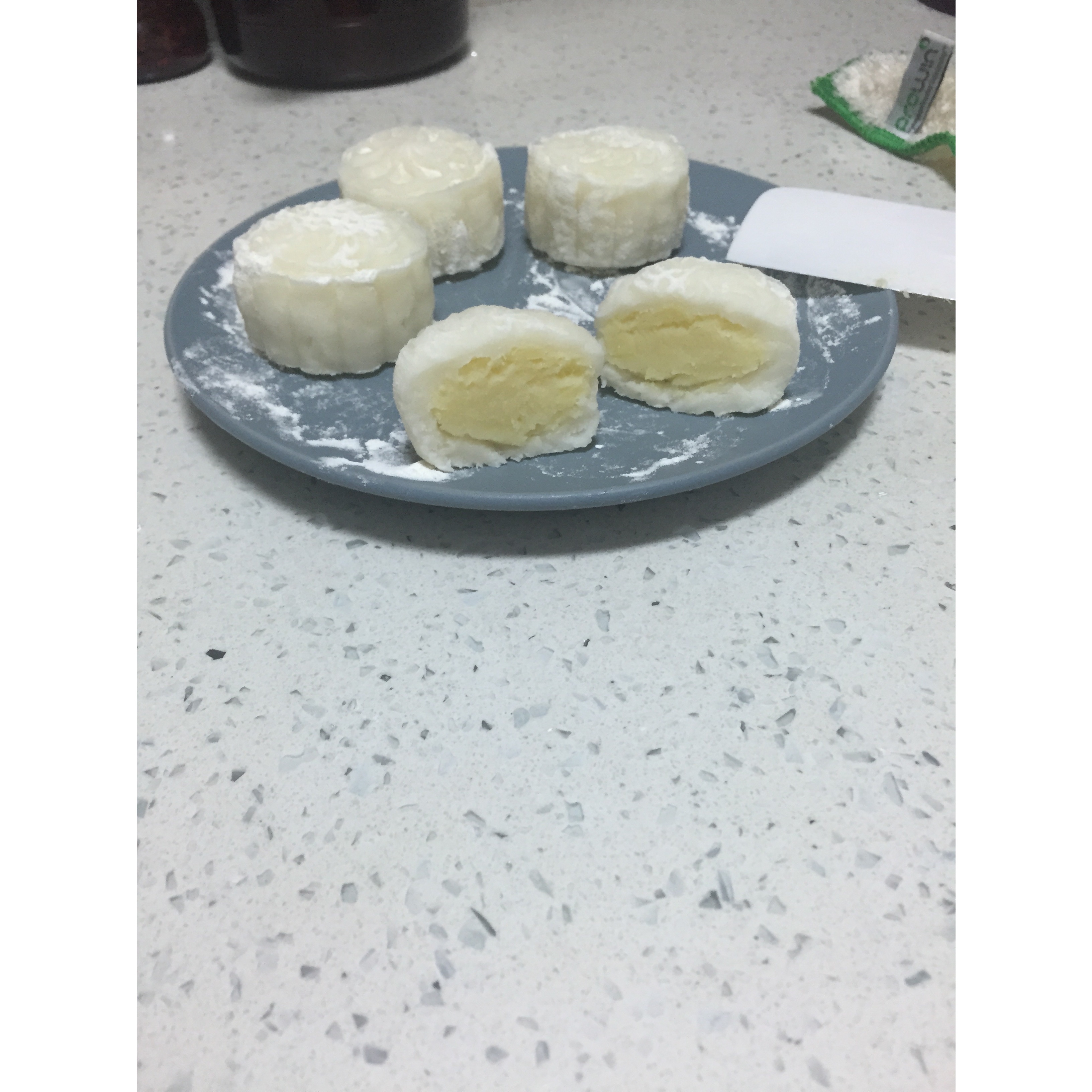 榴莲芝士冰皮月饼