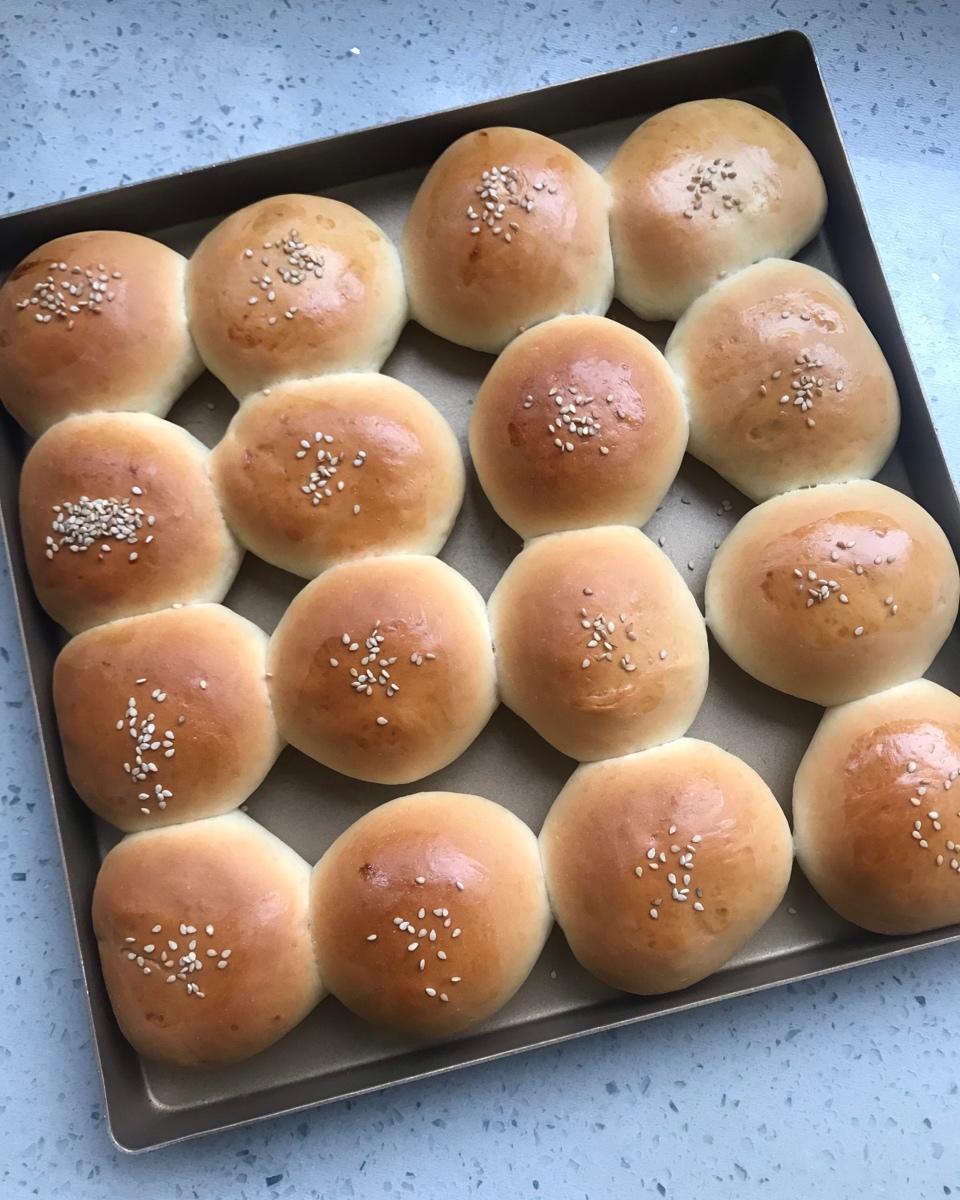 大人小孩都爱不释口的【蜂蜜牛奶小餐包】